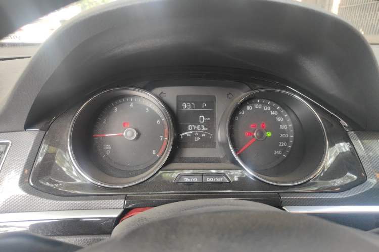 Used Volkswagen C-TREK 2017 1.6L Automatic Comfort Model Instrument Cluster