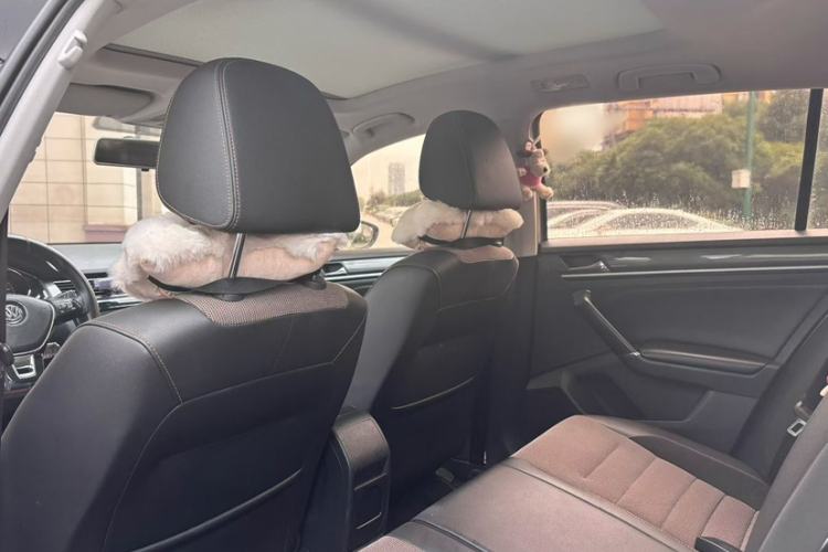 Used Volkswagen C-TREK 2017 230TSI DSG Comfort Version Interior 3