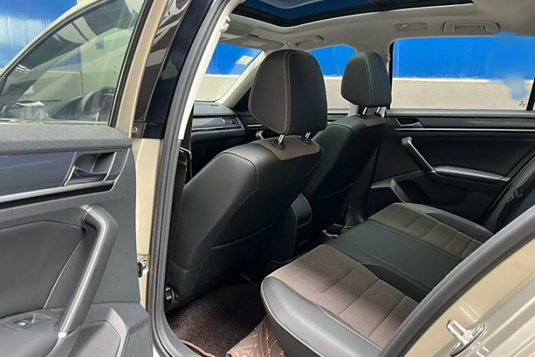Used Volkswagen C-TREK 2017 1.6L Automatic Comfort Model Interior 3