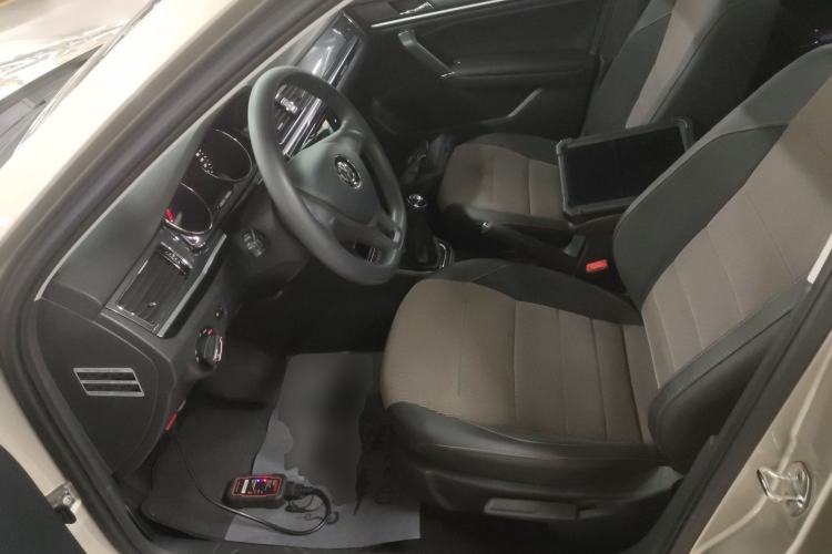 Used Volkswagen C-TREK 2017 1.6L Manual Comfort Model Left Front Seat