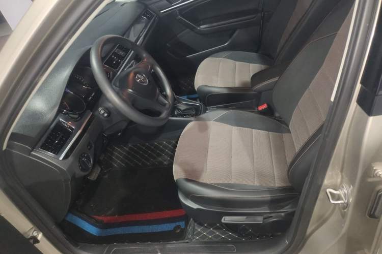 Used Volkswagen C-TREK 2017 1.6L Automatic Comfort Model Left Front Seat