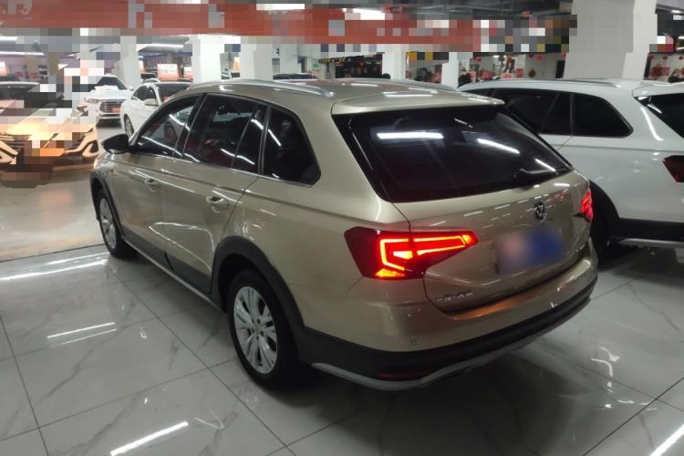 Used Volkswagen C-TREK 2017 1.6L Manual Comfort Model Rear Left 45 Deg