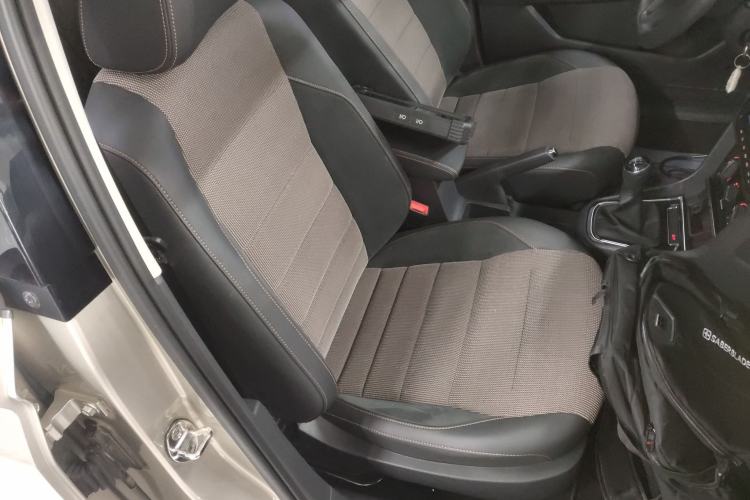 Used Volkswagen C-TREK 2017 1.6L Manual Comfort Model Right Front Seat