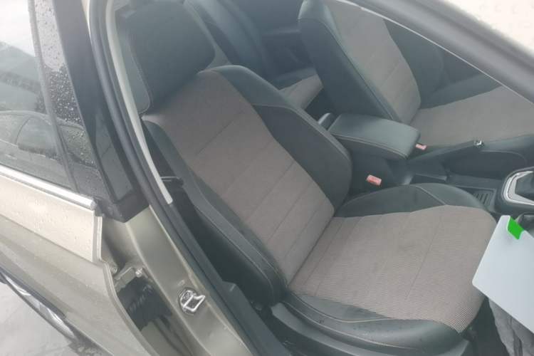 Used Volkswagen C-TREK 2017 1.6L Automatic Comfort Model Right Front Seat