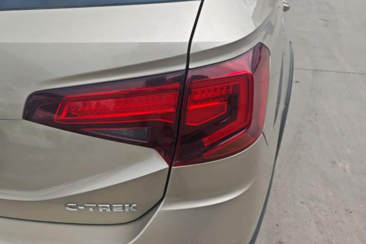 Used Volkswagen C-TREK 2017 1.6L Automatic Comfort Model Right Rear Taillight