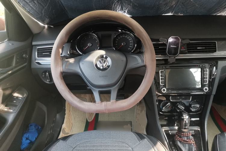 Used Volkswagen C-TREK 2017 1.6L Automatic Comfort Model Steering Wheel