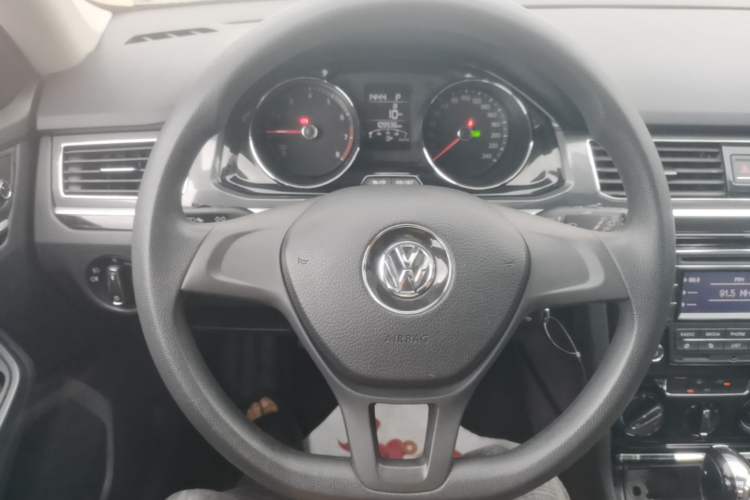 Used Volkswagen C-TREK 2017 1.6L Automatic Comfort Model Steering Wheel