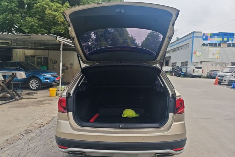 Used Volkswagen C-TREK 2017 1.6L Automatic Comfort Model Trunk