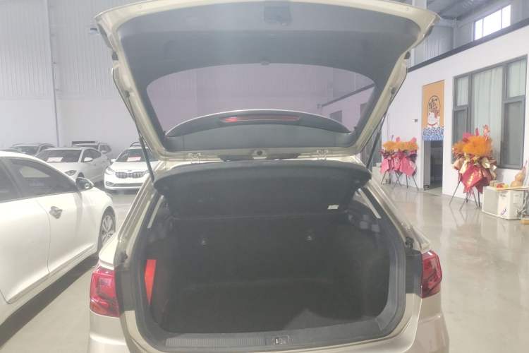 Used Volkswagen C-TREK 2017 1.6L Automatic Comfort Model Trunk