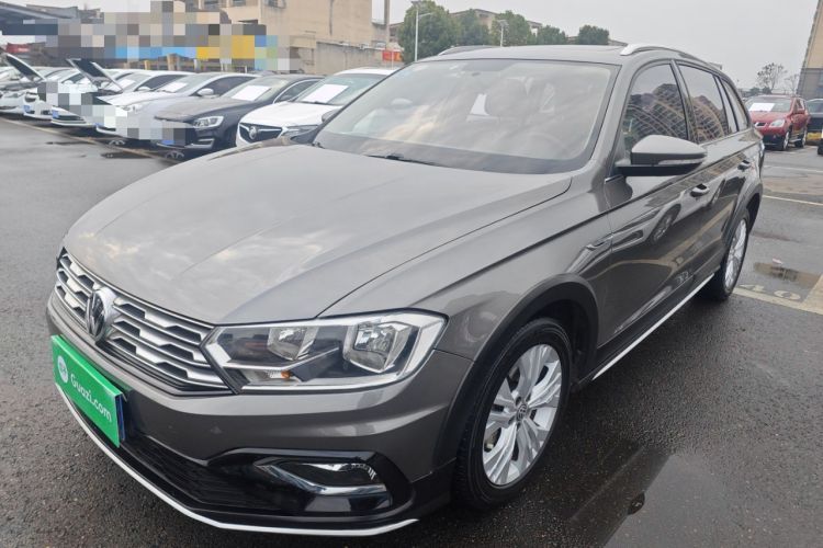 Used Volkswagen C-TREK 2017 230TSI DSG Comfort Version Guazi used car, China used car export, Used car for sale, Used  cars, Cheapest cars for sale