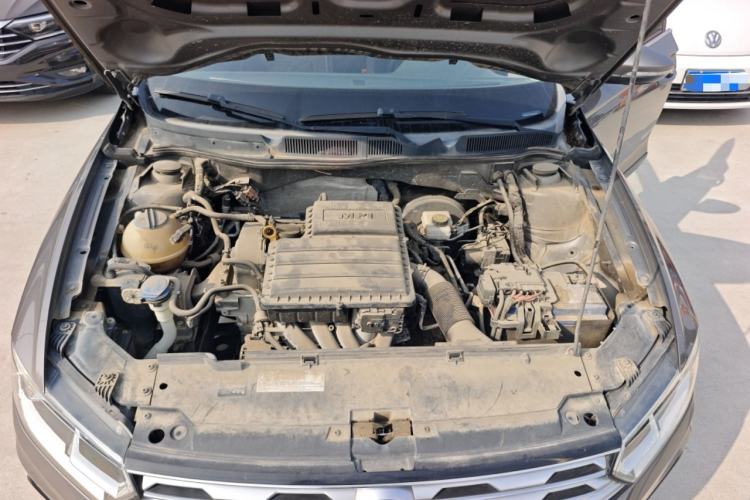 Used Volkswagen C-TREK 2017 1.6L Automatic Luxury Model Engine Bay