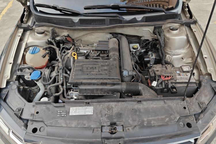 Used Volkswagen C-TREK 2017 230TSI Manual Comfort Version Engine Bay