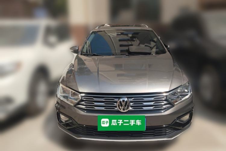 Used Volkswagen C-TREK 2017 230TSI DSG Comfort Version Front
