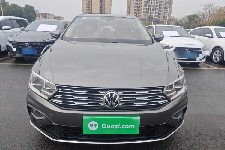 Used Volkswagen C-TREK 2017 230TSI DSG Comfort Version Front