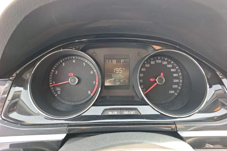 Used Volkswagen C-TREK 2017 1.6L Automatic Luxury Model Instrument Cluster