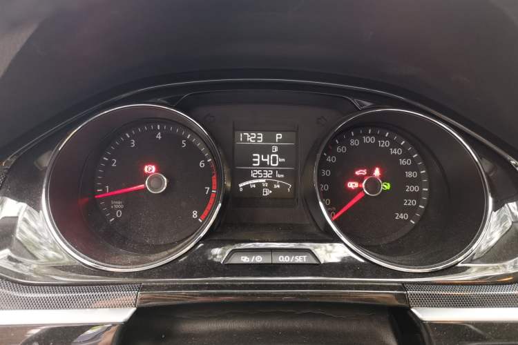 Used Volkswagen C-TREK 2017 1.6L Automatic Luxury Model Instrument Cluster
