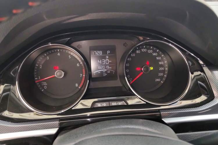 Used Volkswagen C-TREK 2017 230TSI DSG Comfort Version Instrument Cluster