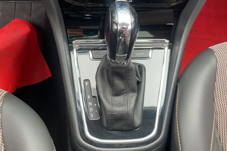 Used Volkswagen C-TREK 2017 1.6L Automatic Comfort Model Interior 6