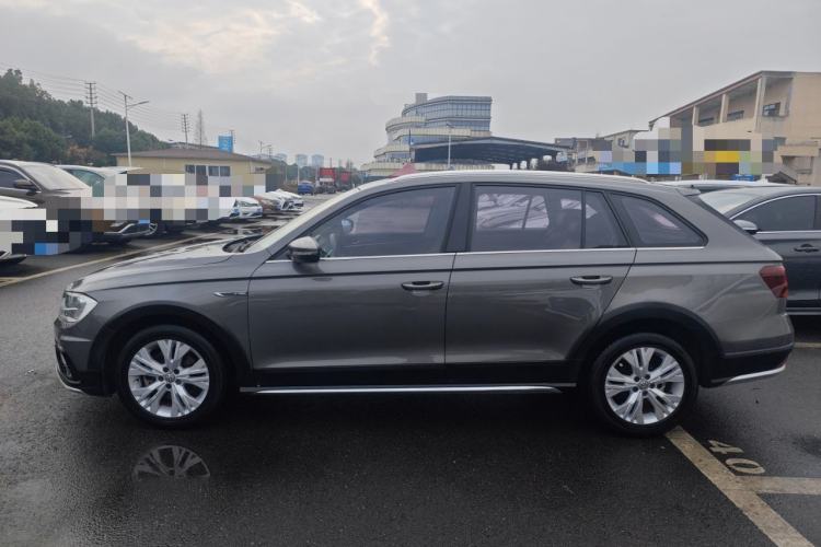 Used Volkswagen C-TREK 2017 230TSI DSG Comfort Version Left Side