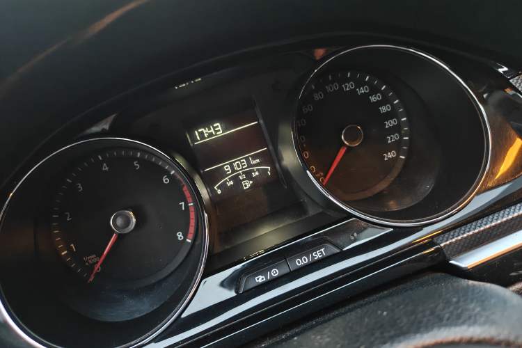 Used Volkswagen C-TREK 2017 1.6L Automatic Comfort Model Odometer Close Up