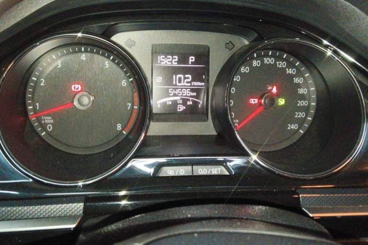Used Volkswagen C-TREK 2017 1.6L Automatic Comfort Model Odometer Close Up