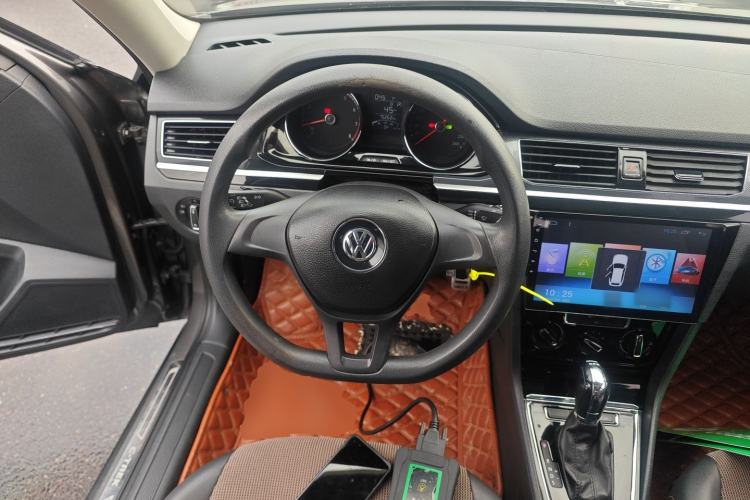 Used Volkswagen C-TREK 2017 230TSI DSG Comfort Version Steering Wheel