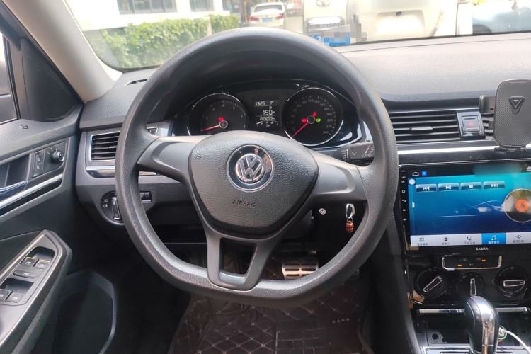 Used Volkswagen C-TREK 2017 1.6L Automatic Comfort Model Steering Wheel