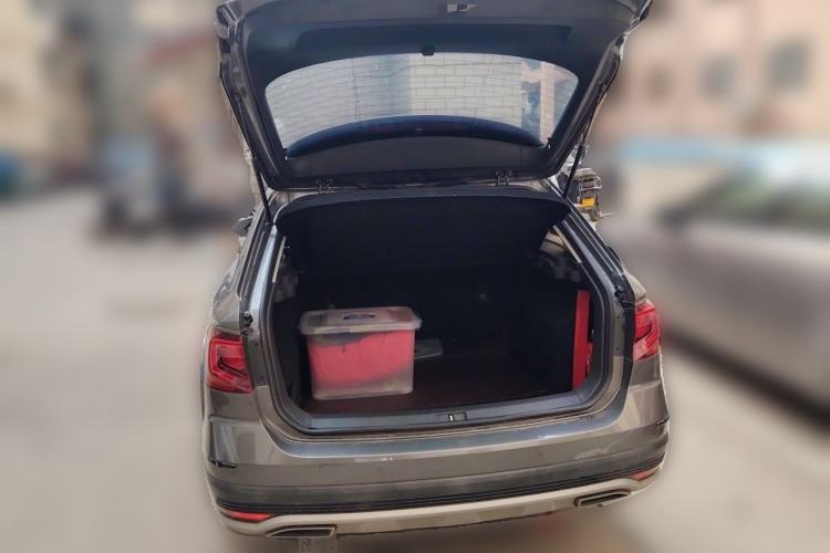 Used Volkswagen C-TREK 2017 230TSI DSG Comfort Version Trunk