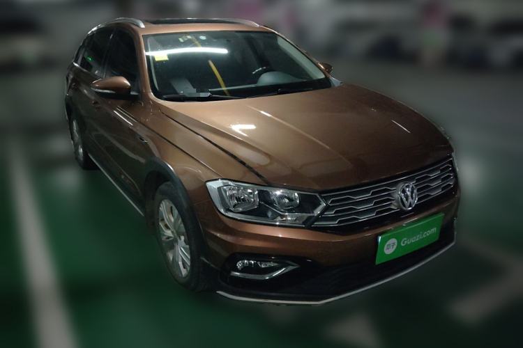 Used Volkswagen C-TREK 2017 1.6L Automatic Comfort Model Front Right 45 Deg