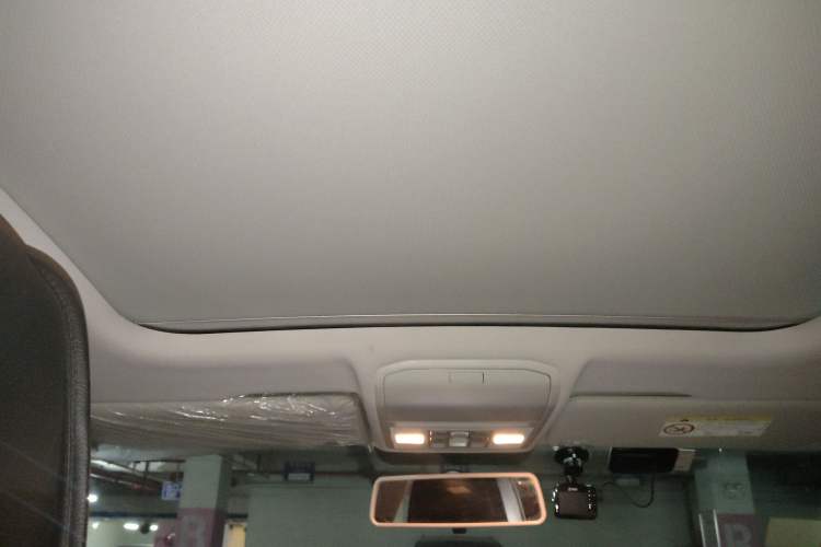 Used Volkswagen C-TREK 2017 1.6L Automatic Comfort Model Headliner