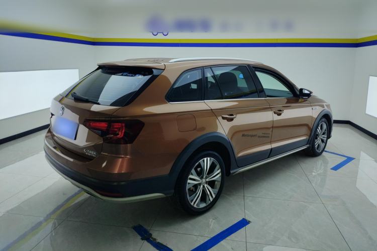 Used Volkswagen C-TREK 2017 230TSI DSG Luxury Model Rear Right 45 Deg