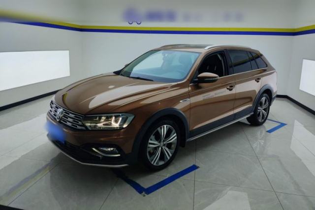 Used Volkswagen C-TREK 2017 230TSI DSG Luxury Model