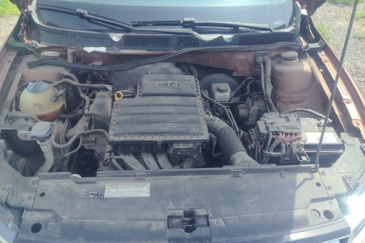 Used Volkswagen C-TREK 2017 1.6L Automatic Comfort Model Engine Bay