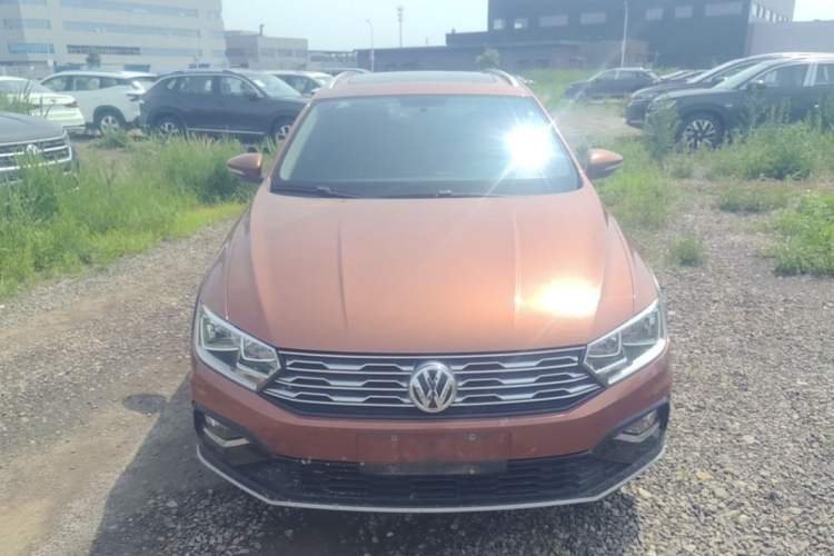 Used Volkswagen C-TREK 2017 1.6L Automatic Comfort Model Front