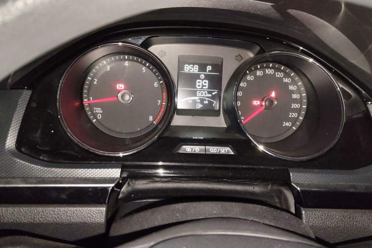 Used Volkswagen C-TREK 2017 1.6L Automatic Comfort Model Instrument Cluster