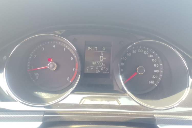Used Volkswagen C-TREK 2017 1.6L Automatic Comfort Model Instrument Cluster