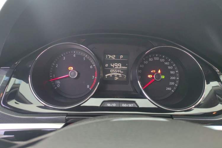 Used Volkswagen C-TREK 2017 1.6L Automatic Luxury Model Instrument Cluster