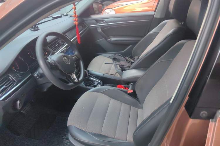 Used Volkswagen C-TREK 2017 230TSI DSG Comfort Version Left Front Seat