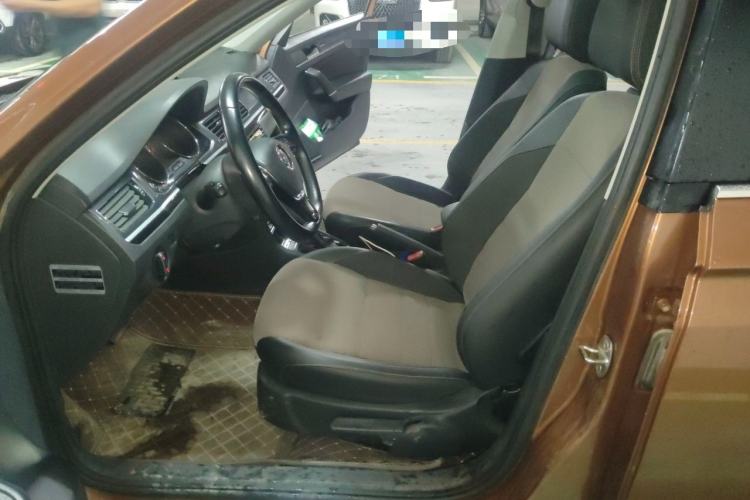 Used Volkswagen C-TREK 2017 230TSI DSG Comfort Version Left Front Seat