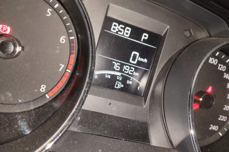 Used Volkswagen C-TREK 2017 1.6L Automatic Comfort Model Odometer Close Up