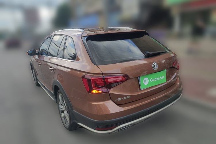 Used Volkswagen C-TREK 2017 1.6L Automatic Luxury Model Rear Left 45 Deg