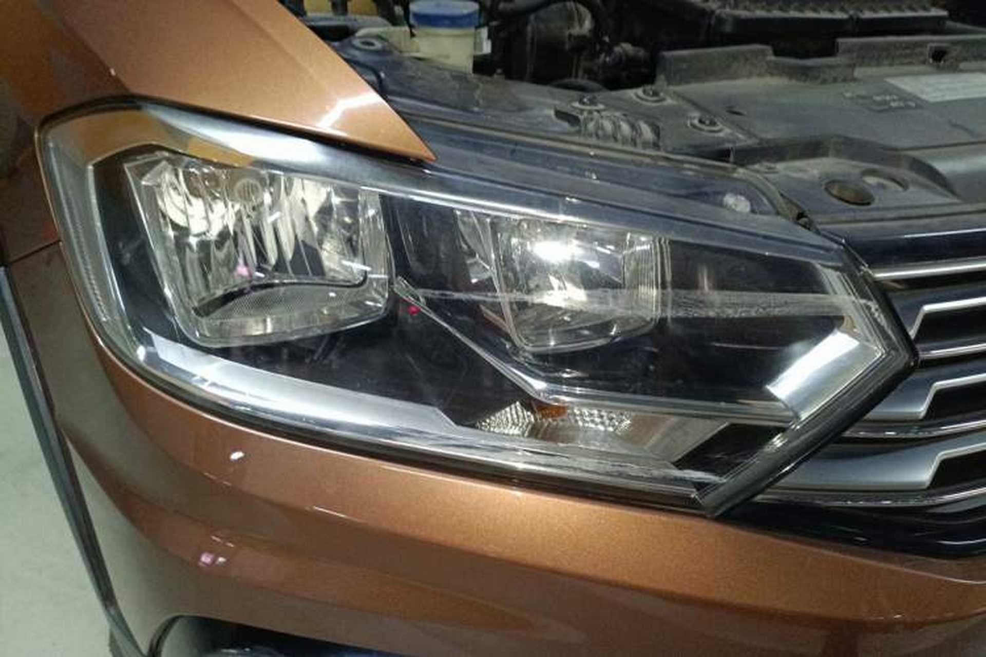 Used Volkswagen C-TREK 2017 1.6L Automatic Comfort Model Right Front Headlight