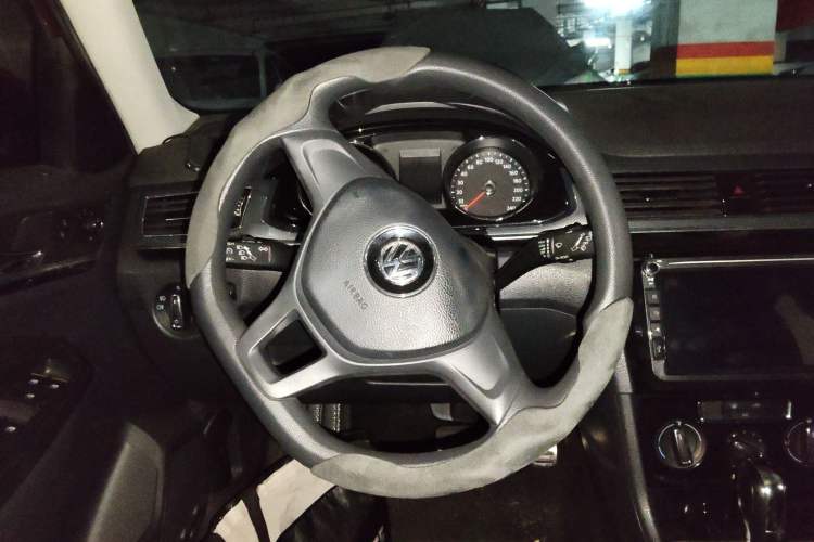 Used Volkswagen C-TREK 2017 1.6L Automatic Comfort Model Steering Wheel