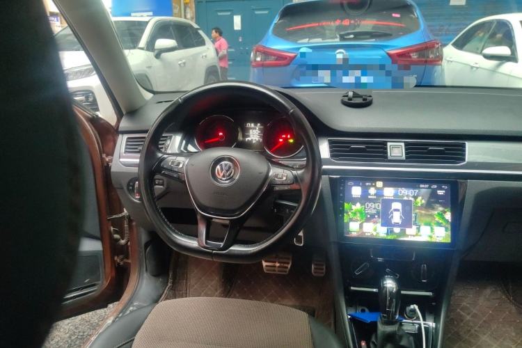 Used Volkswagen C-TREK 2017 230TSI DSG Comfort Version Steering Wheel
