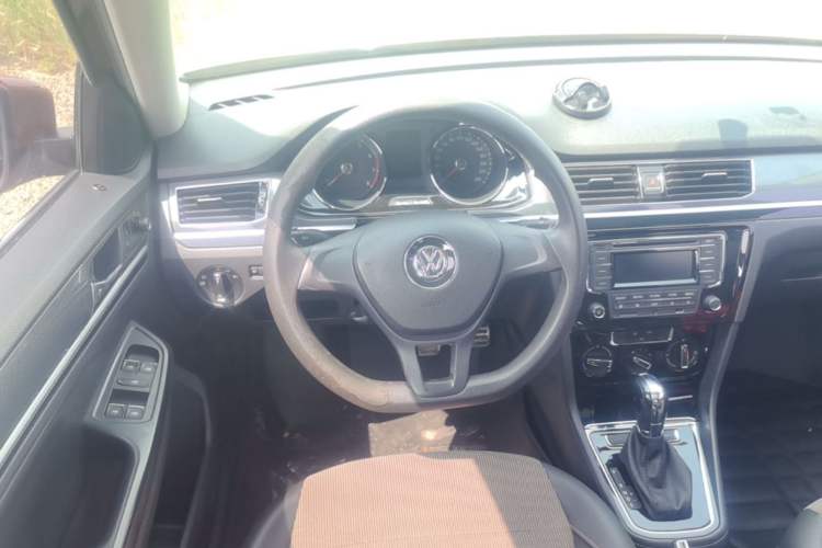 Used Volkswagen C-TREK 2017 1.6L Automatic Comfort Model Steering Wheel