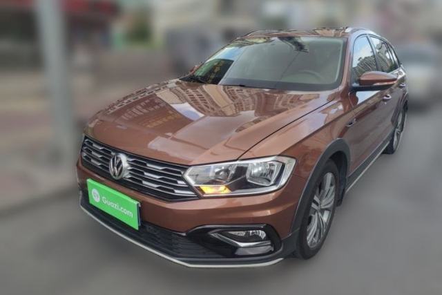 Used Volkswagen C-TREK 2017 1.6L Automatic Luxury Model