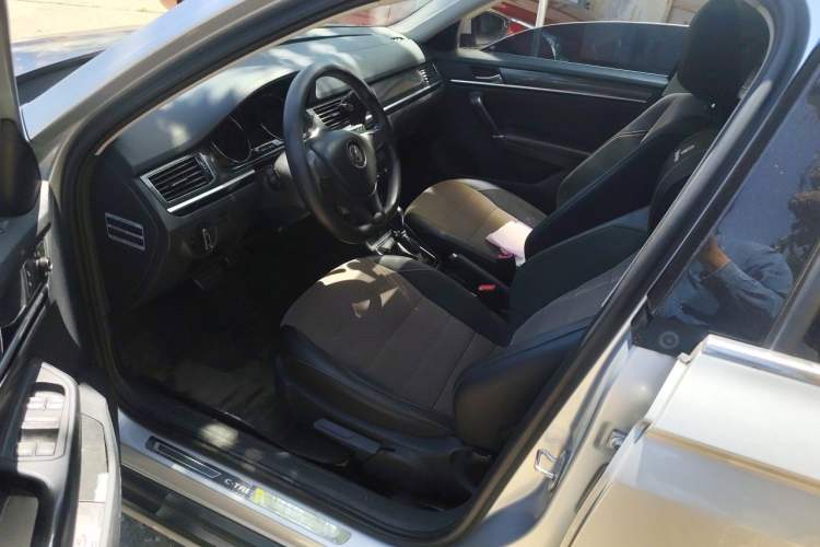 Used Volkswagen C-TREK 2017 1.6L Automatic Comfort Model Driver Seat
