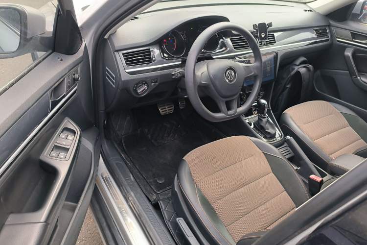 Used Volkswagen C-TREK 2017 1.6L Automatic Comfort Model Driver Seat