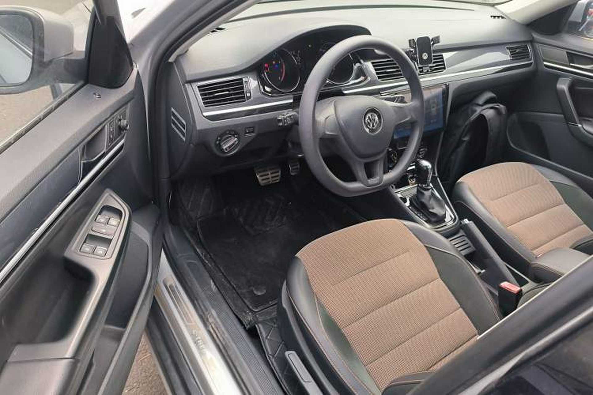 Used Volkswagen C-TREK 2017 1.6L Automatic Comfort Model Driver Seat