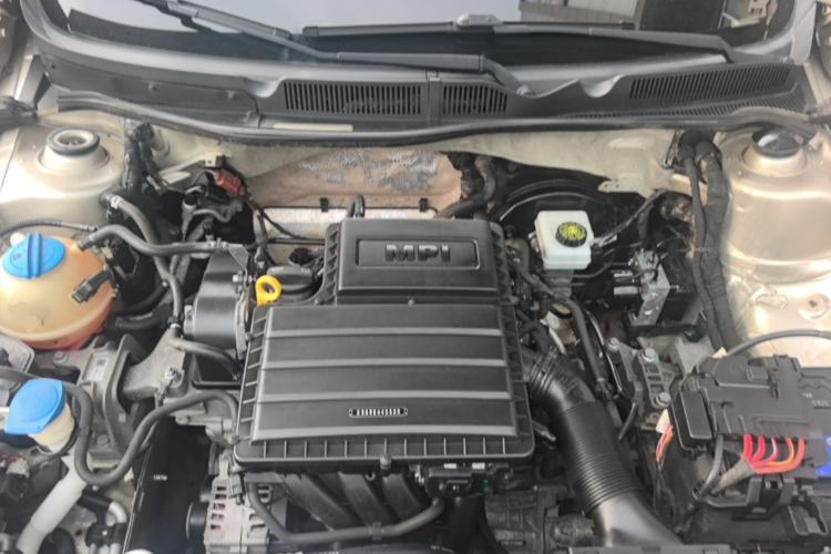 Used Volkswagen C-TREK 2017 1.6L Automatic Comfort Model Engine Bay